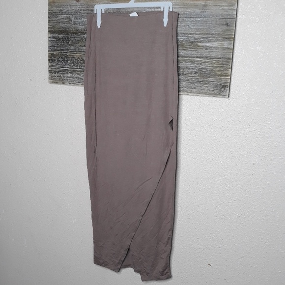 Dresses & Skirts - Highwaisted skirt